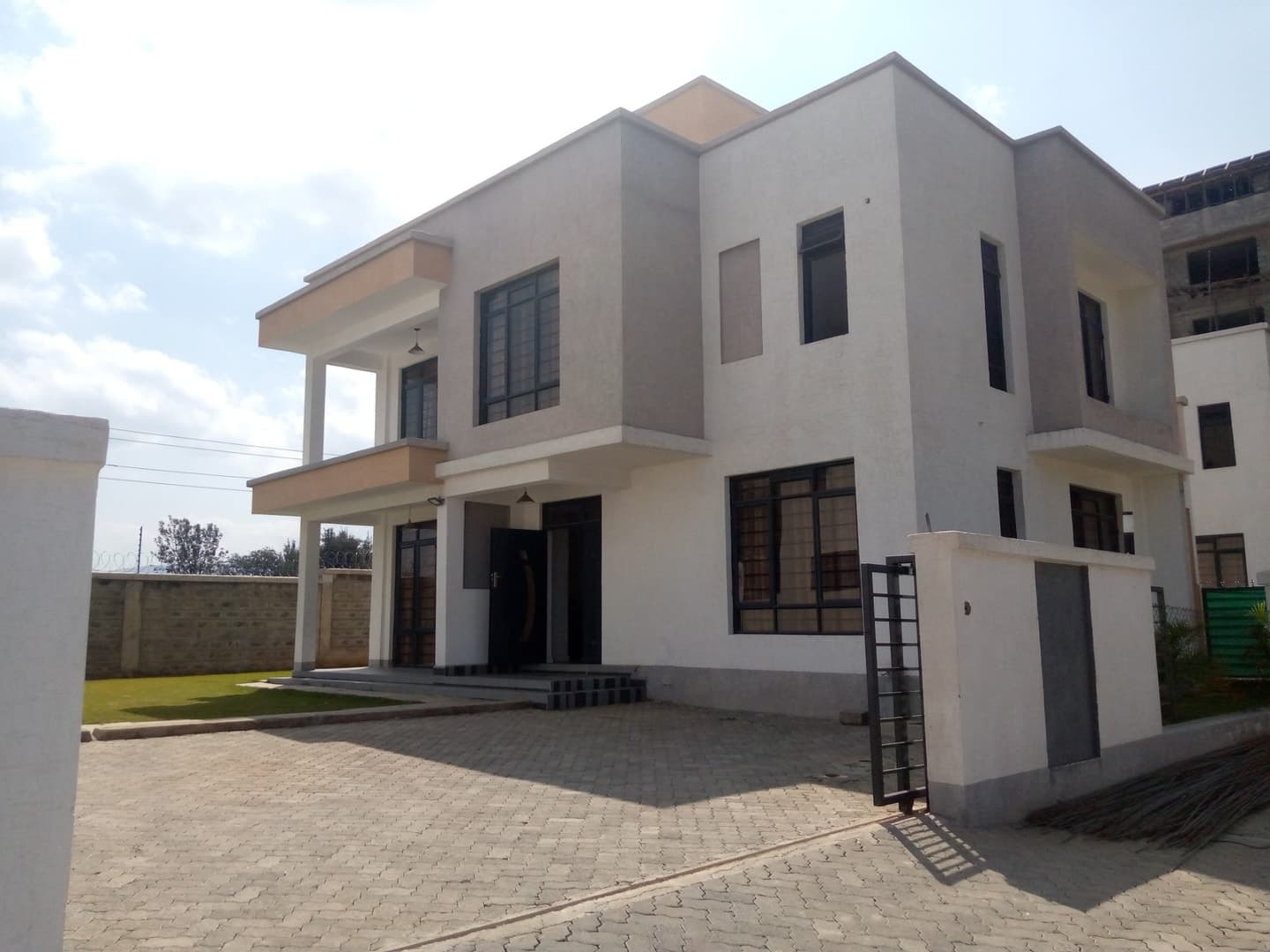 Property - Image 2