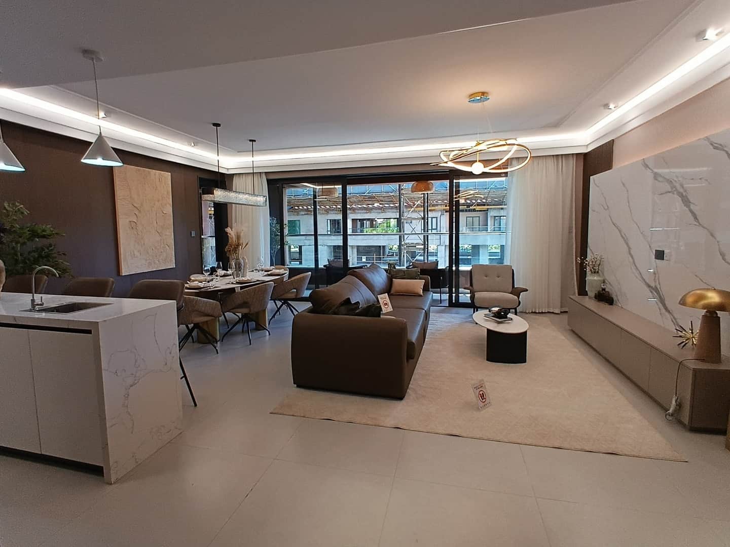 Ultra-Modern 3 Bedroom + DSQ Apartment for Sale in Kilimani β 217 sqm | KES 32,000,000