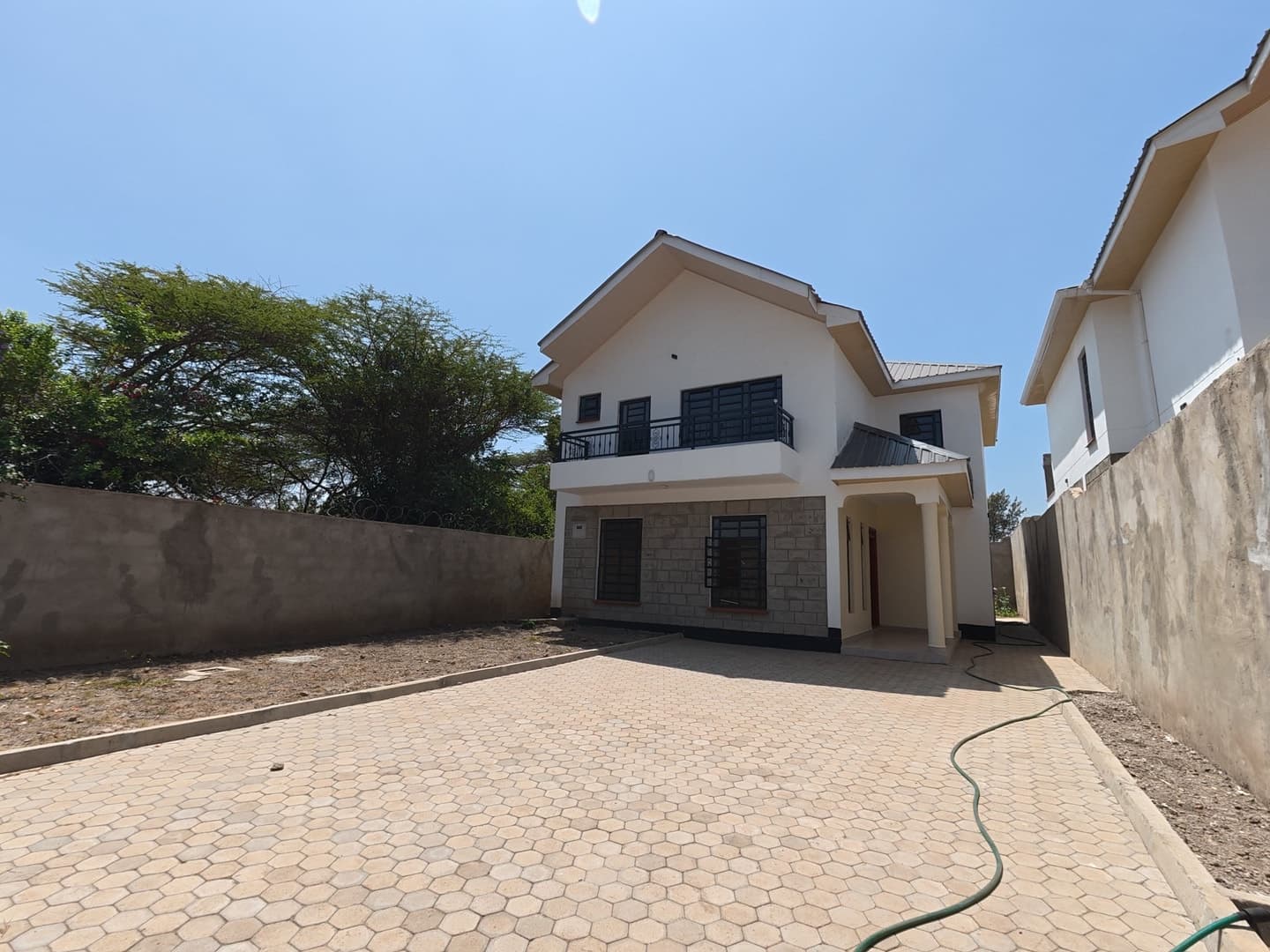 Property - Image 1