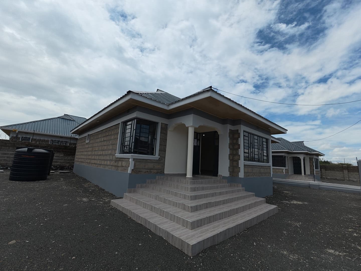 Property - Image 1