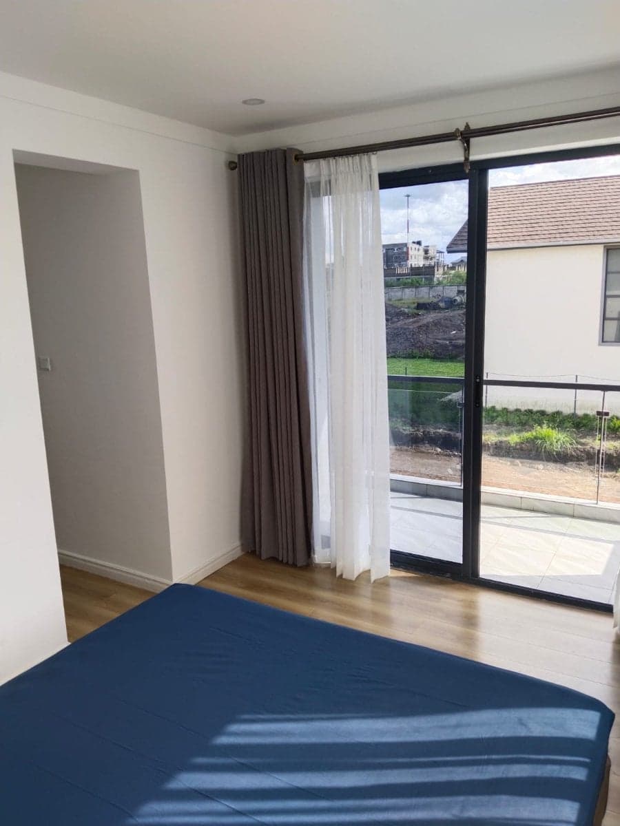 Property - Image 9