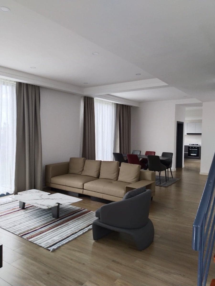 Property - Image 10