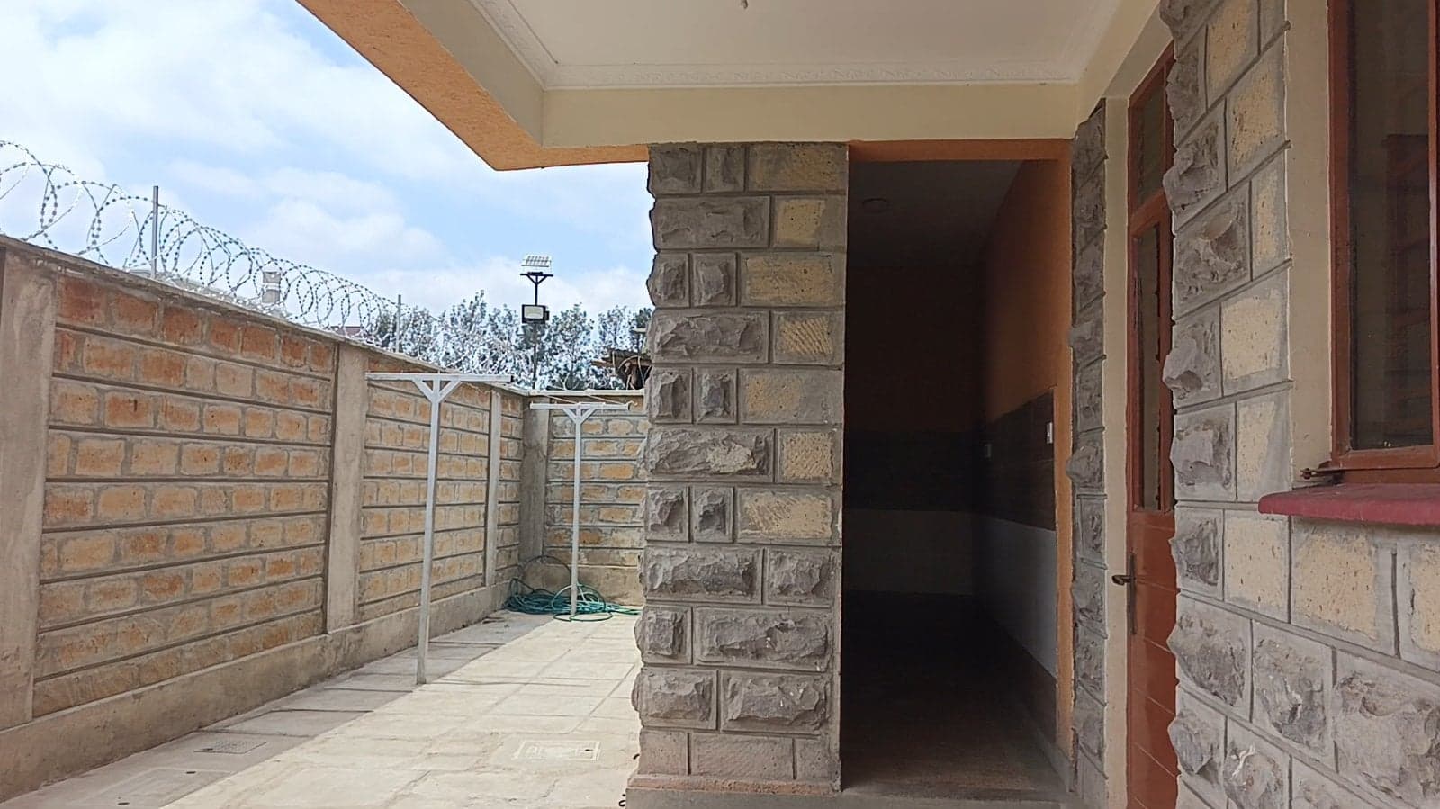 Property - Image 19