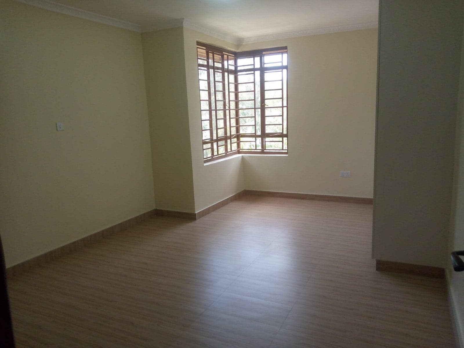 Property - Image 25