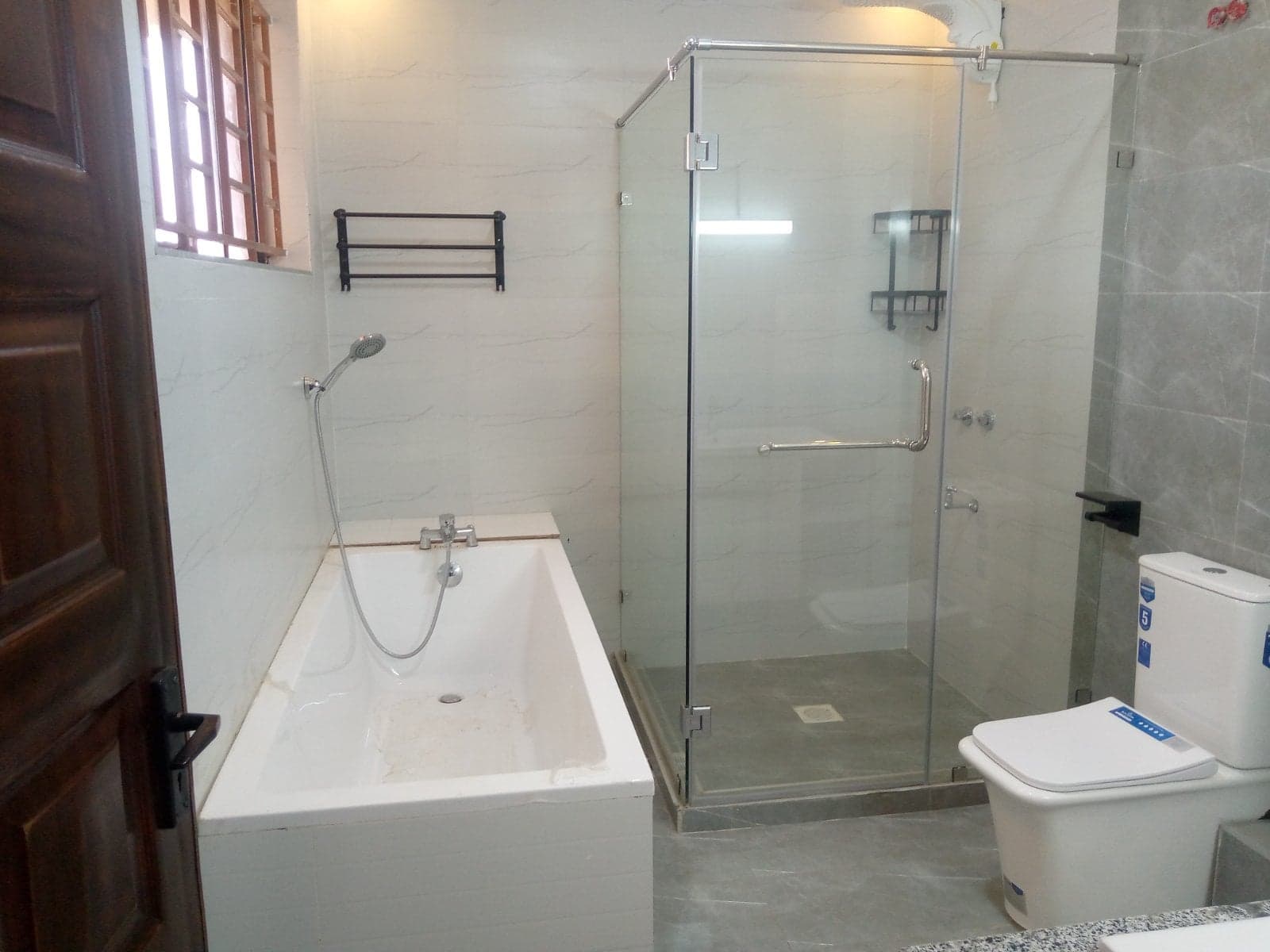 Property - Image 29