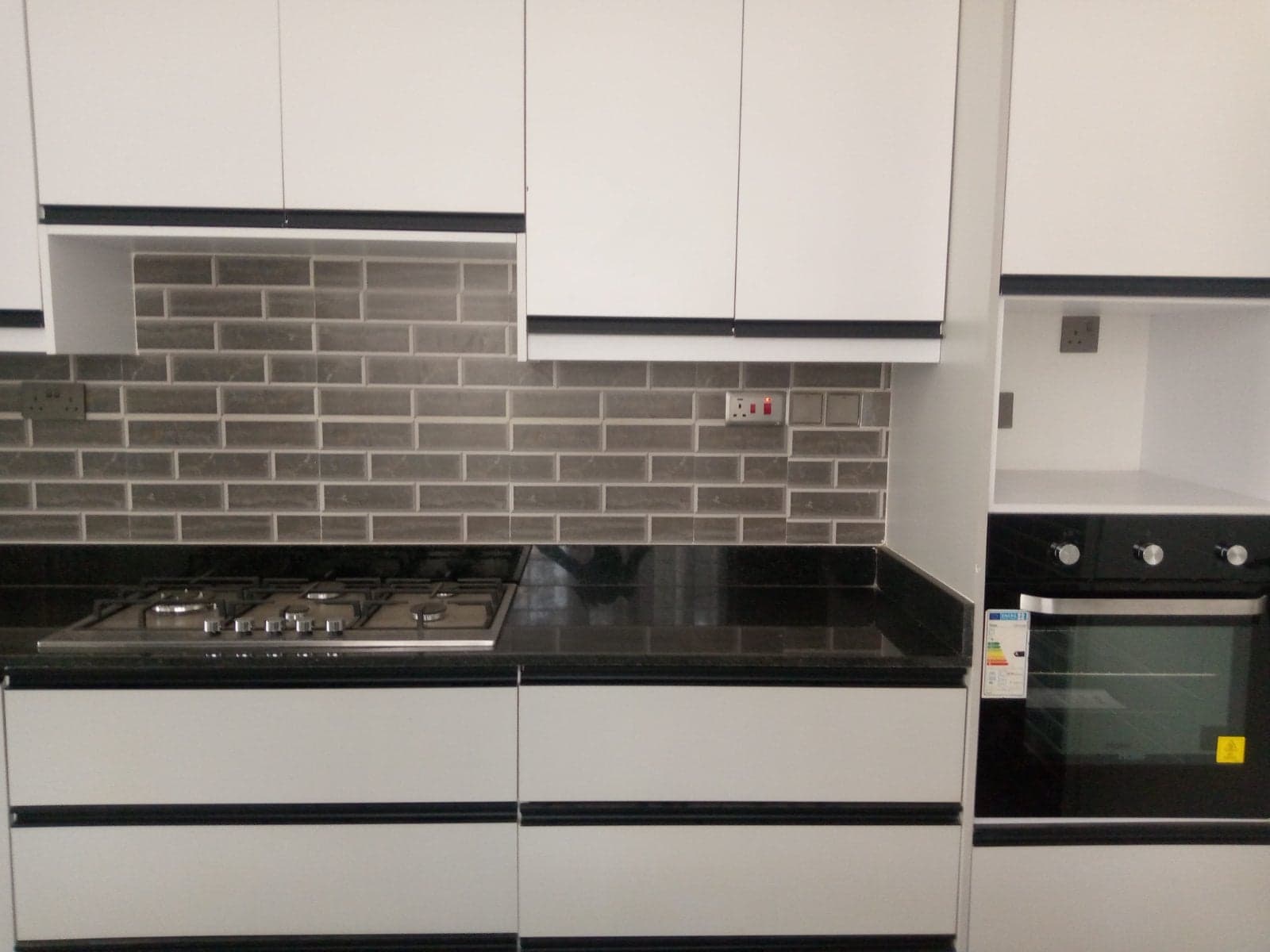 Property - Image 12