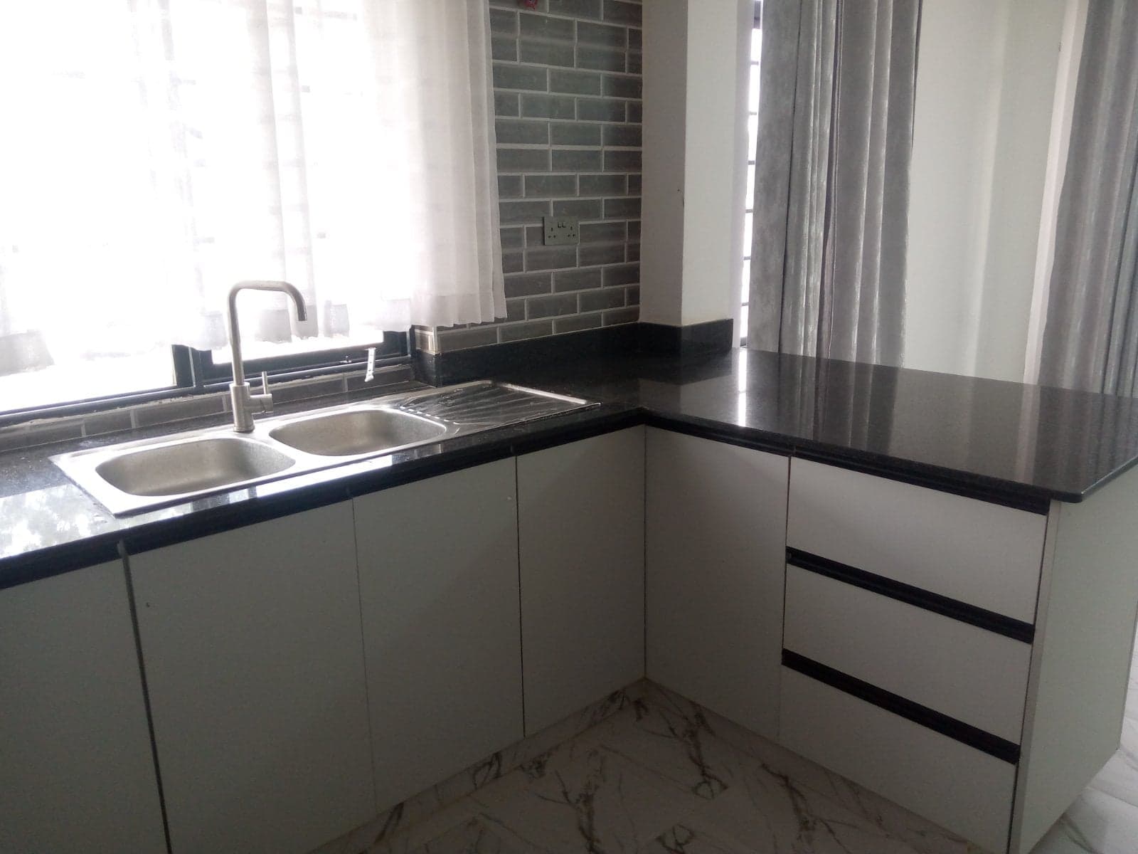 Property - Image 14