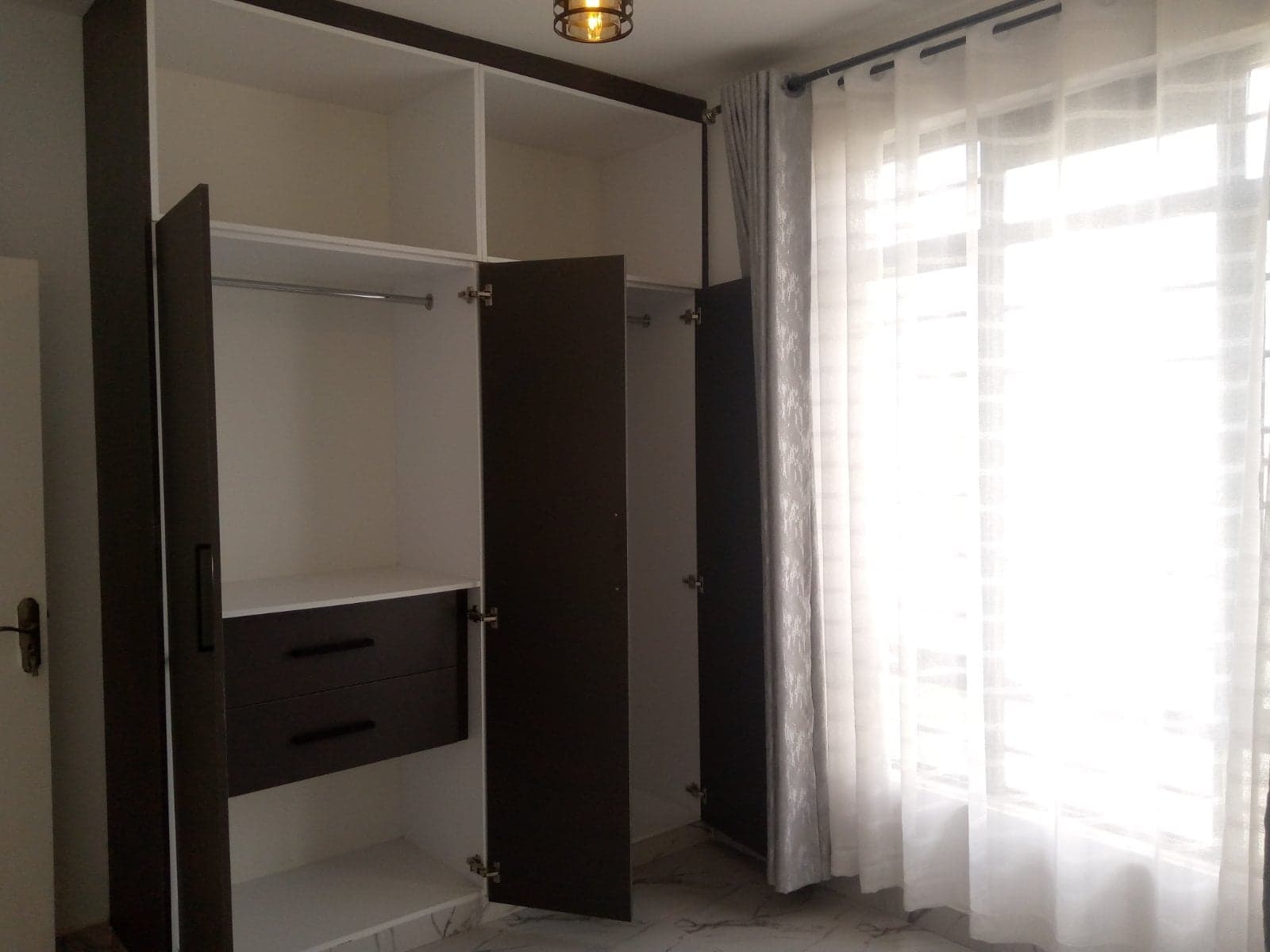 Property - Image 23