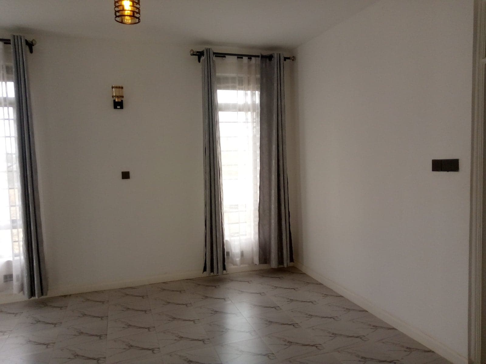 Property - Image 20