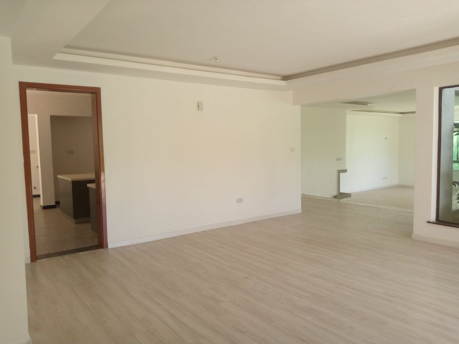 Property - Image 23