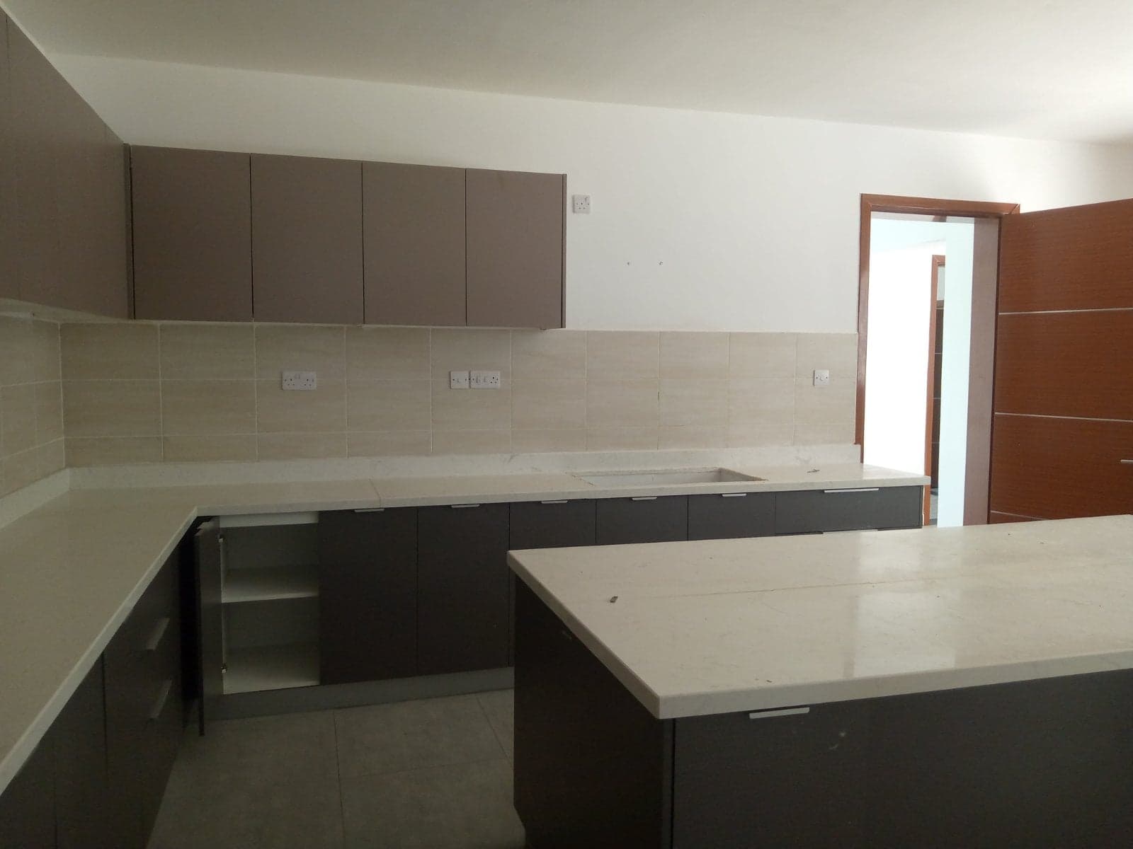 Property - Image 16
