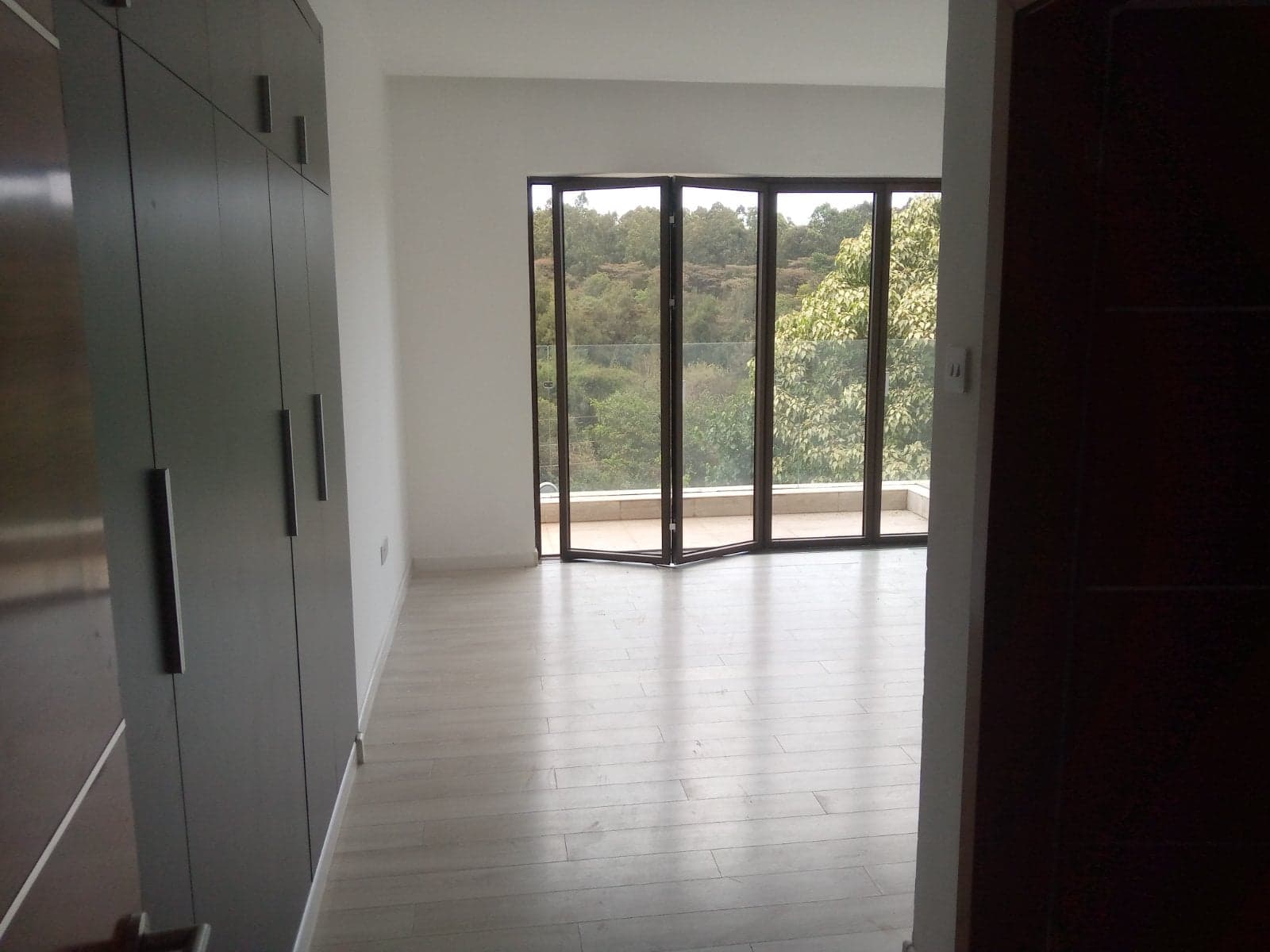 Property - Image 9