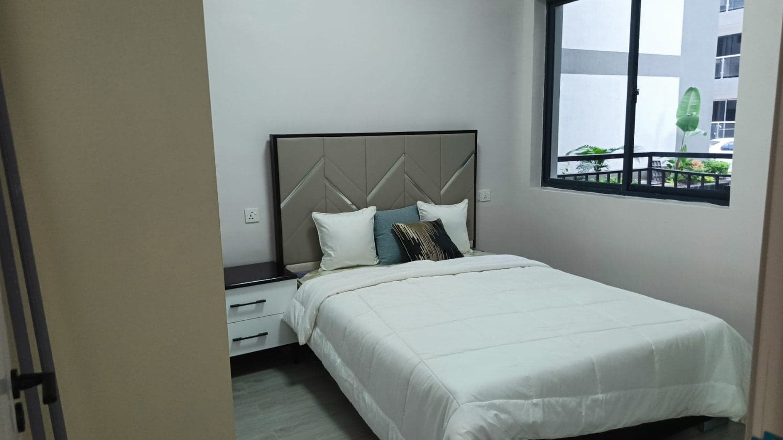 Property - Image 10