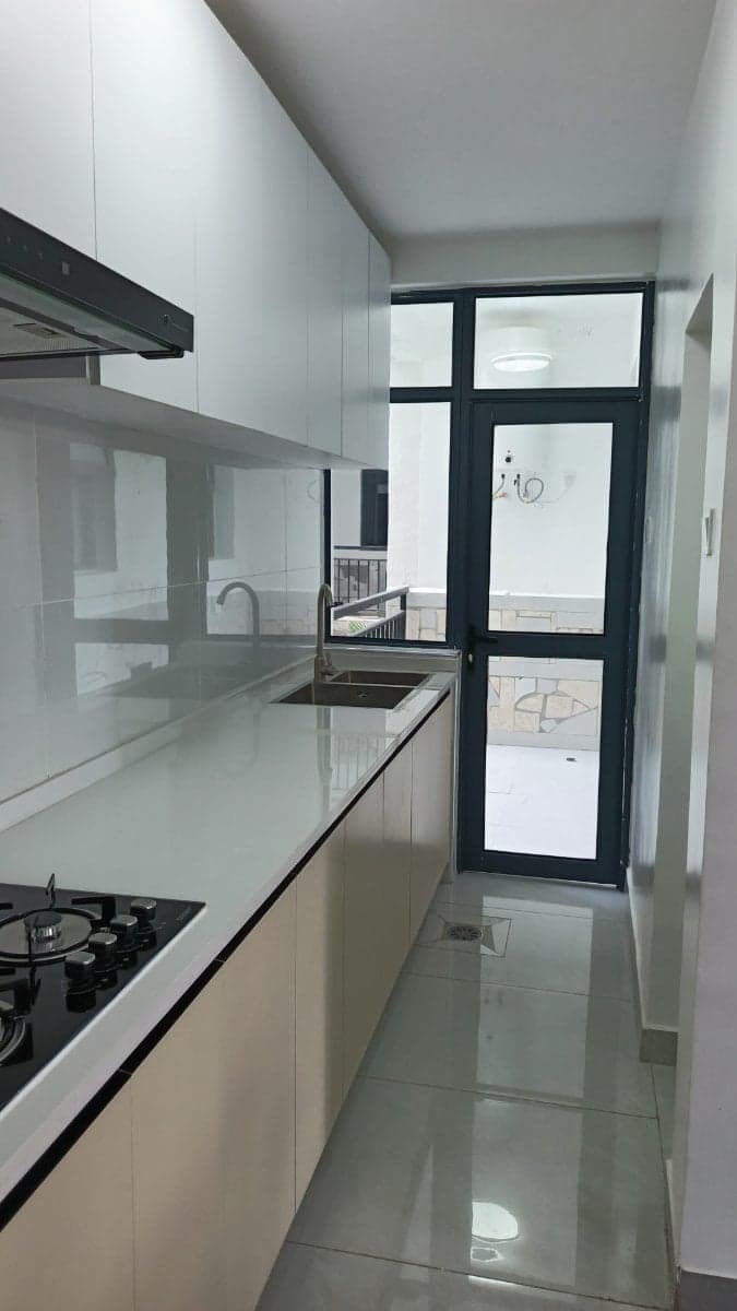 Property - Image 12