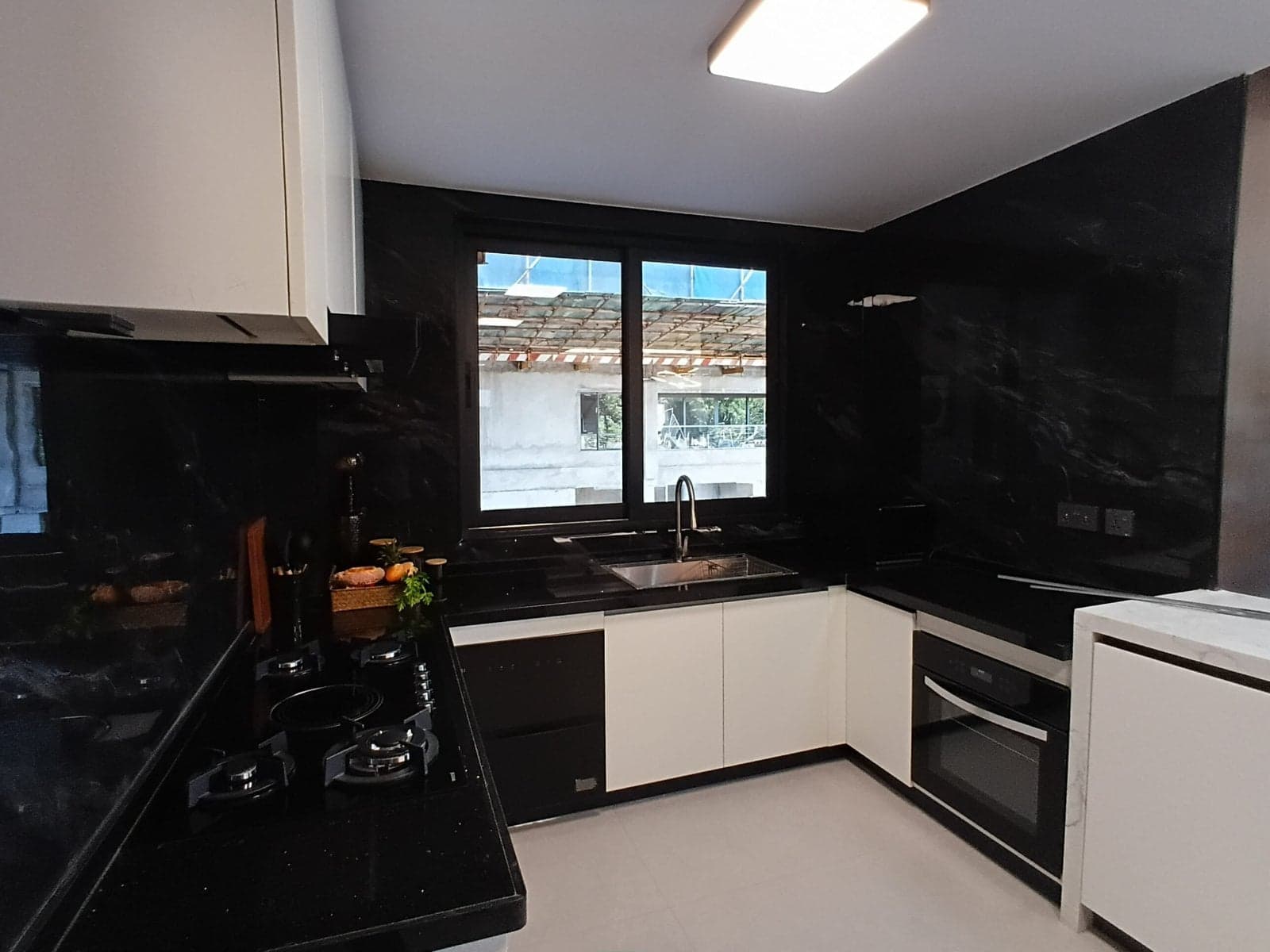 Property - Image 18