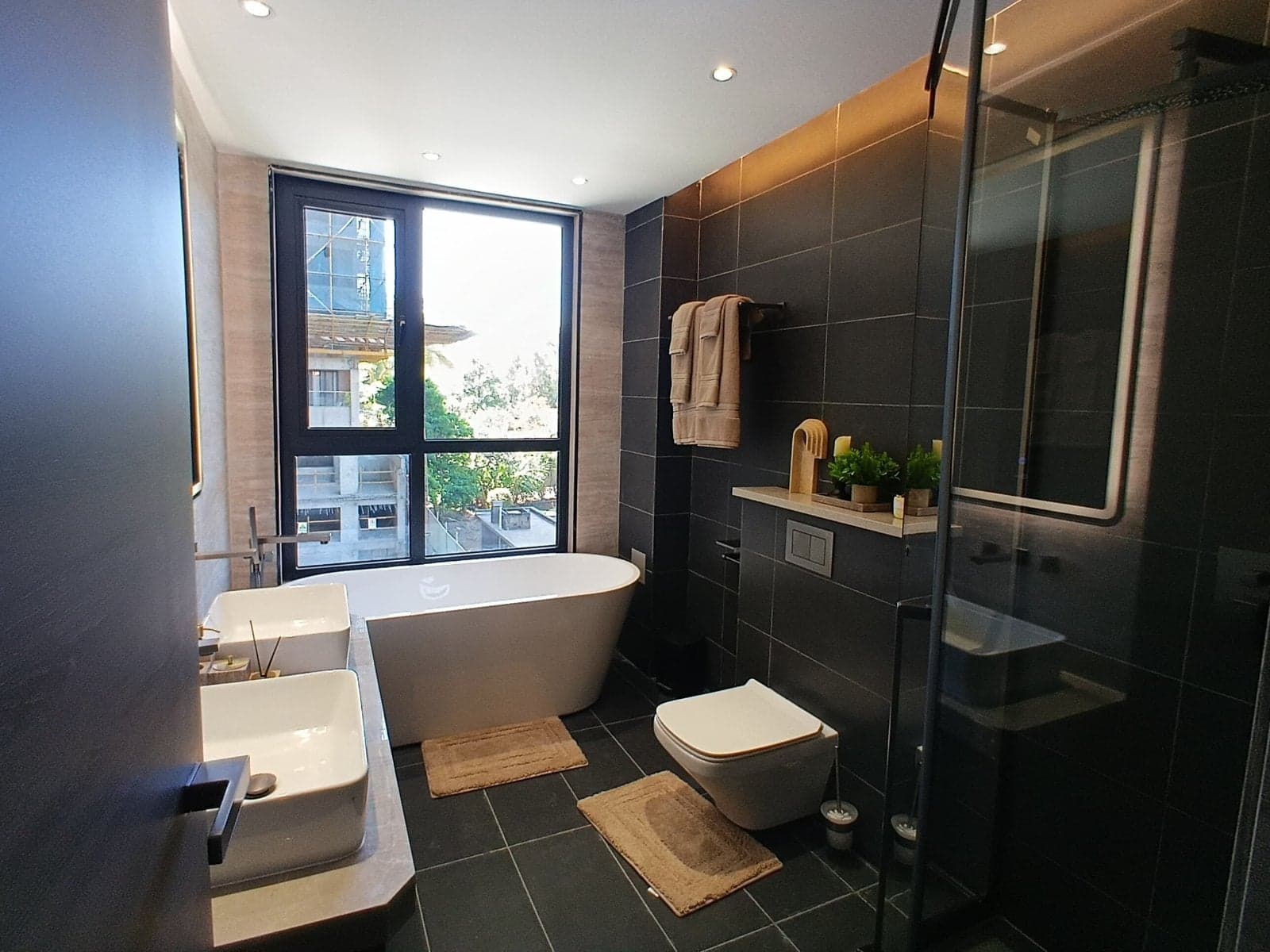 Property - Image 9
