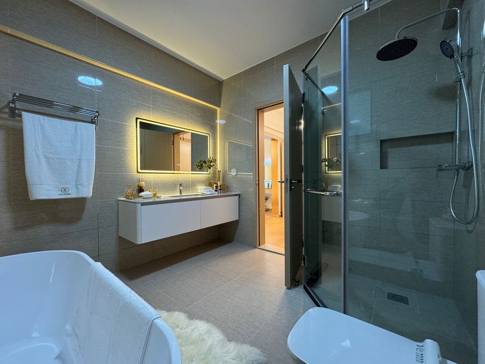 Property - Image 9