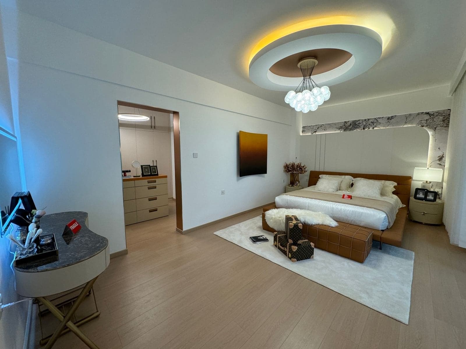 Property - Image 4