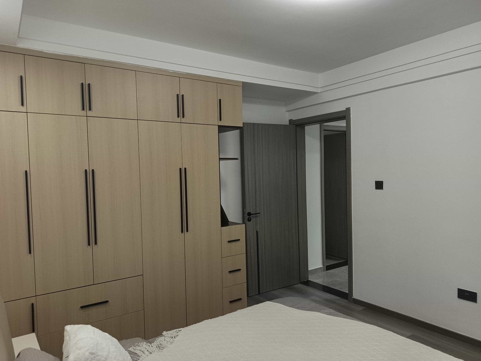 Property - Image 9