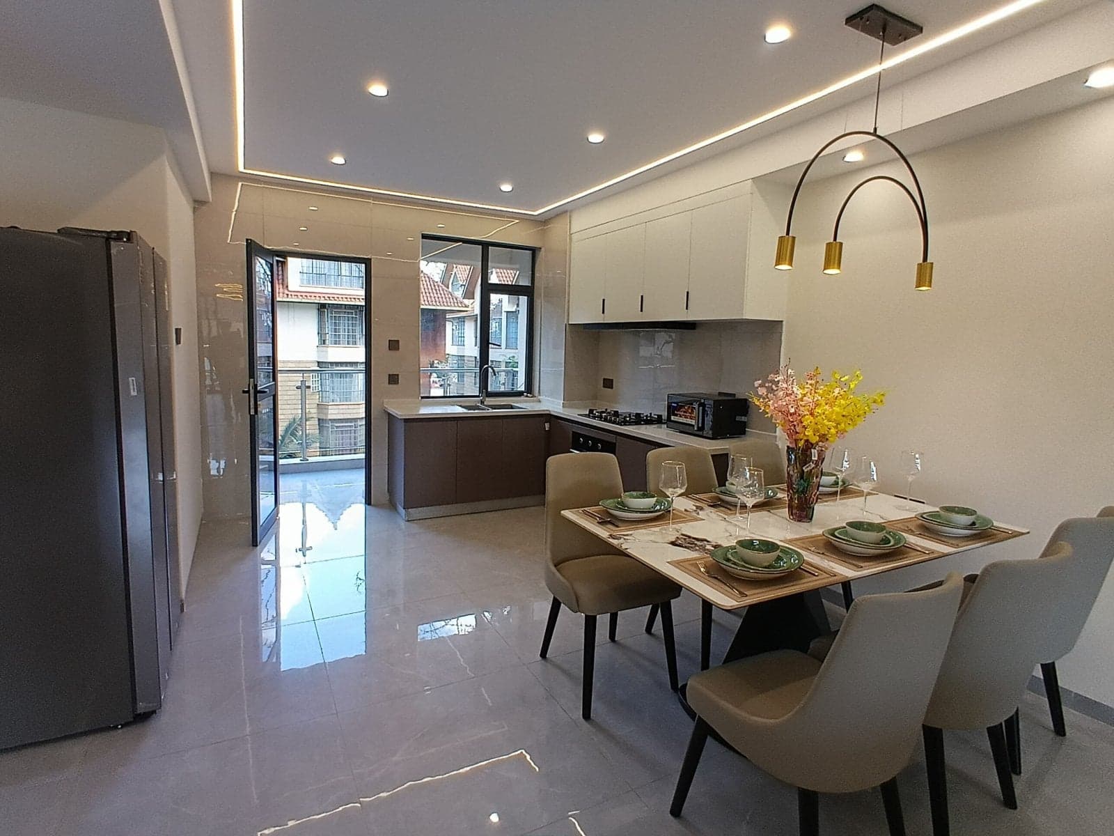 Property - Image 11