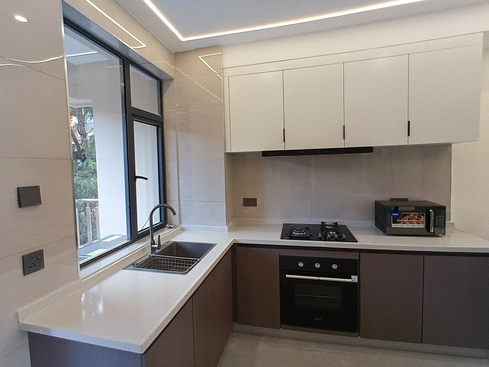 Property - Image 6