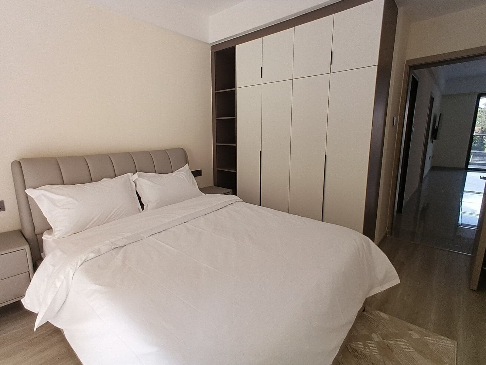 Property - Image 8