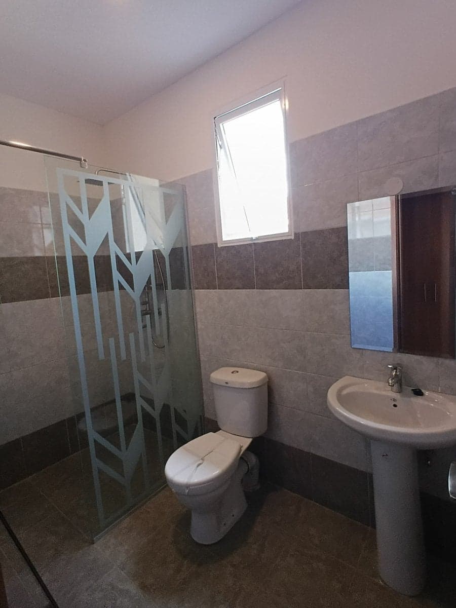 Property - Image 17