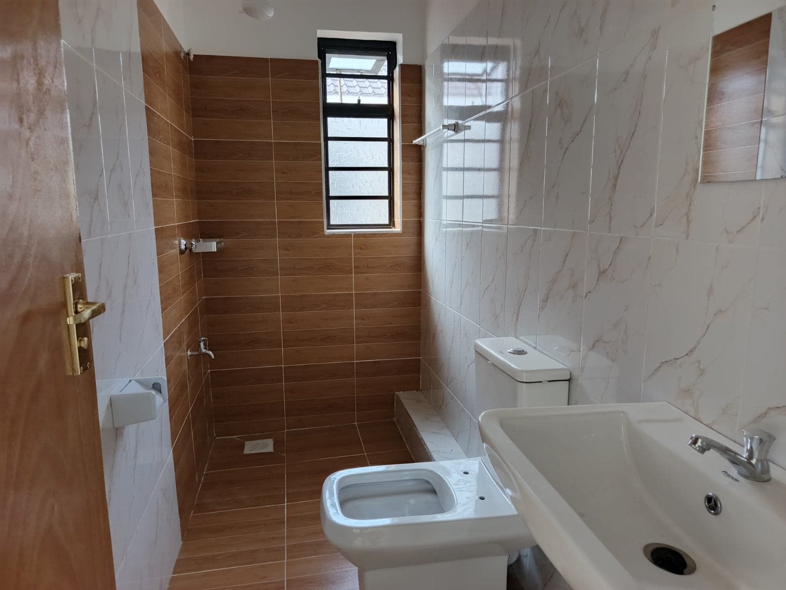 Property - Image 22