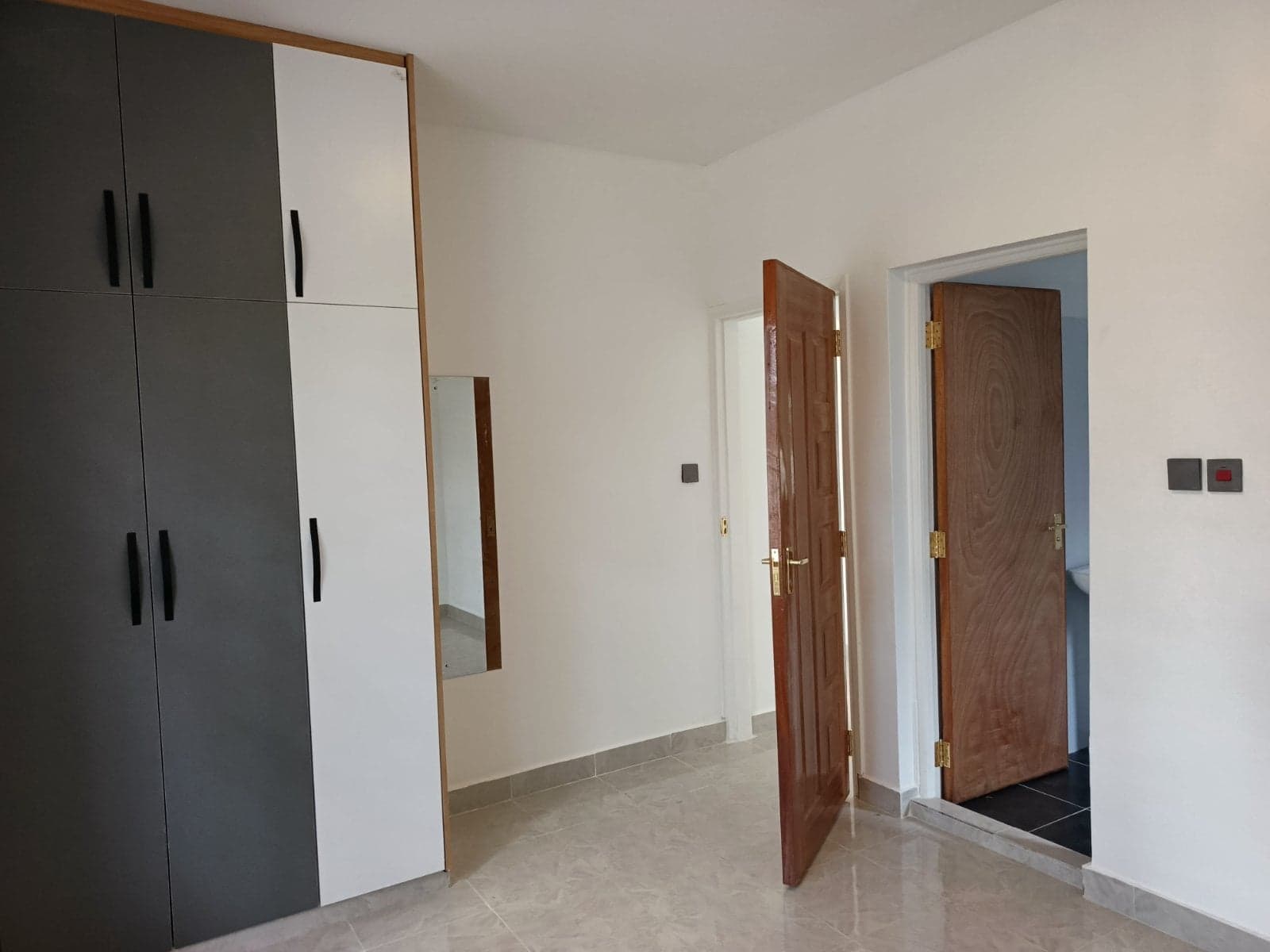 Property - Image 17