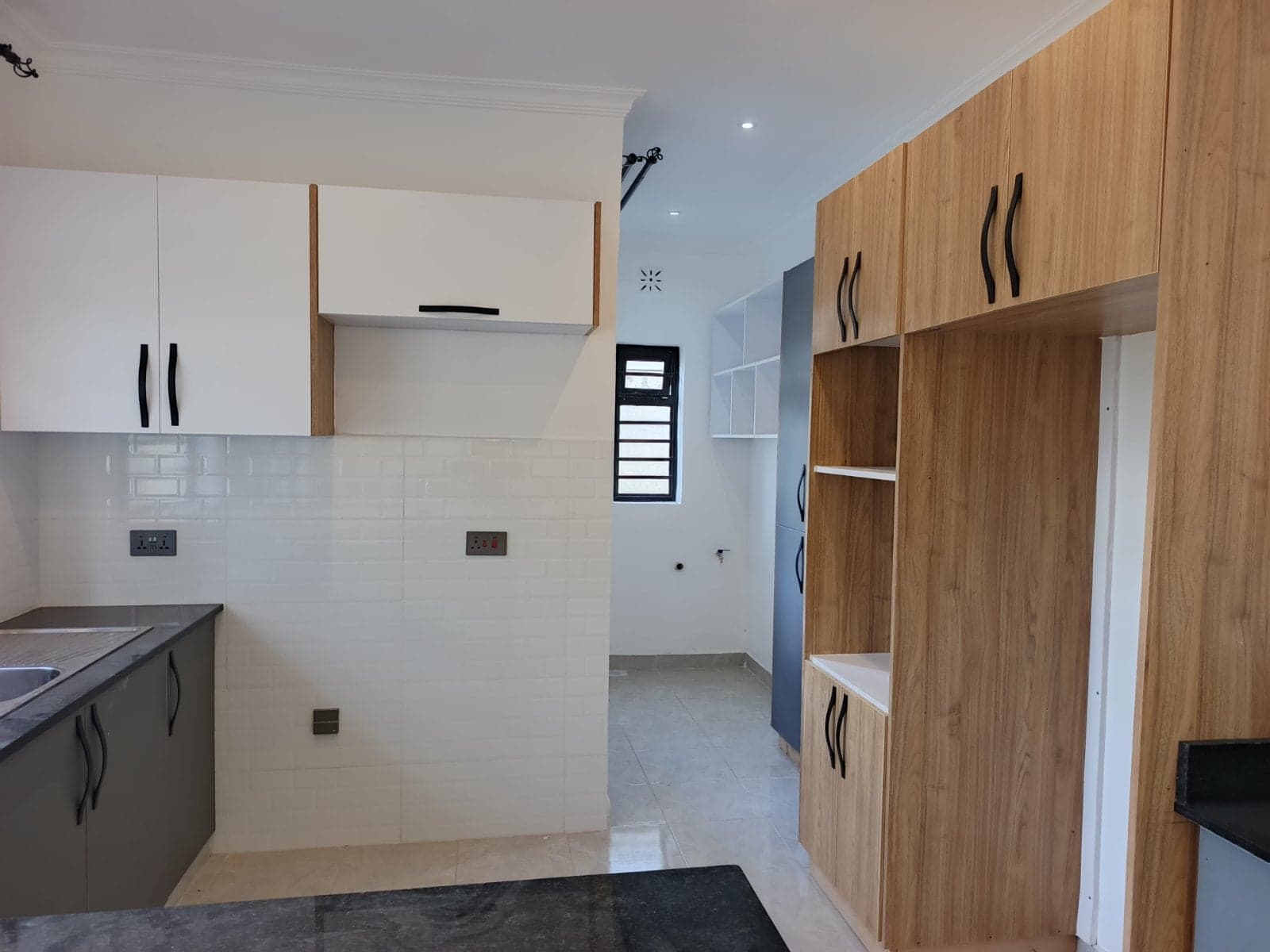 Property - Image 13
