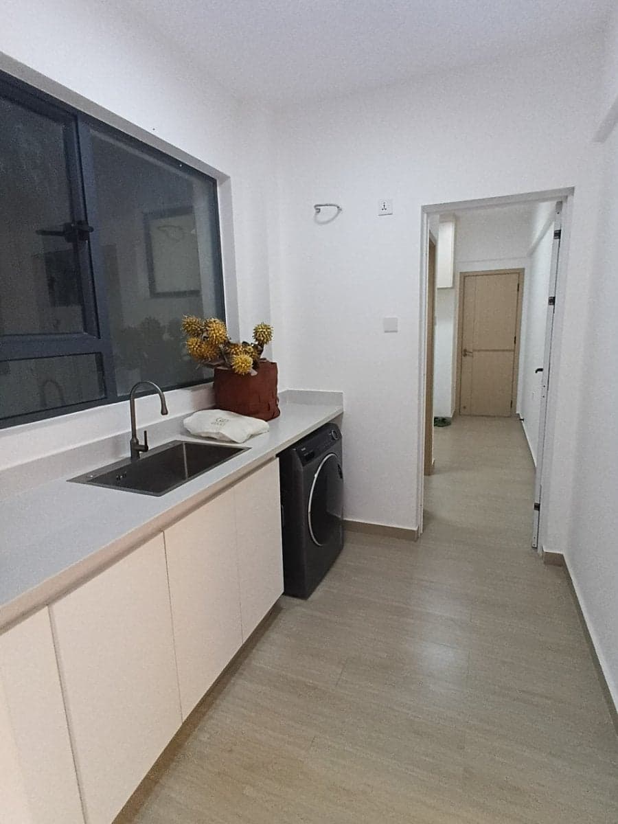 Property - Image 2