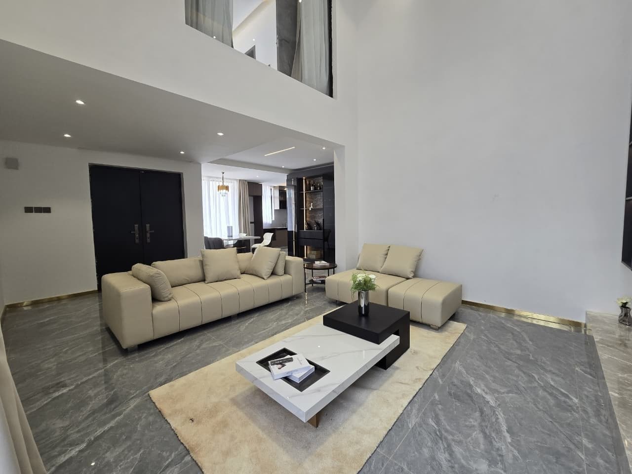 Property - Image 11