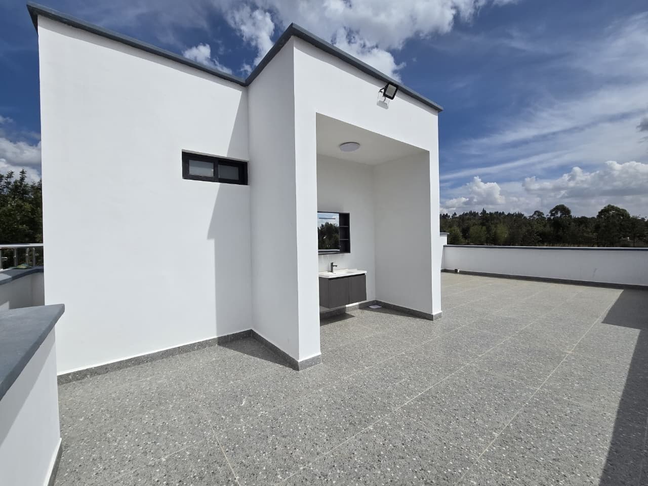 Property - Image 18