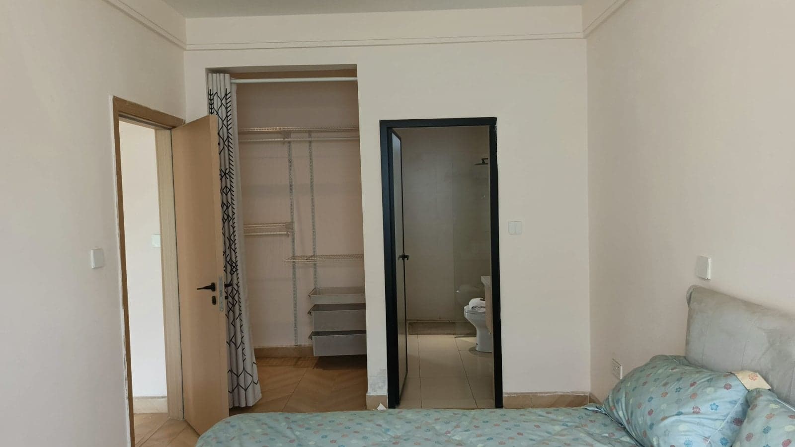 Property - Image 2