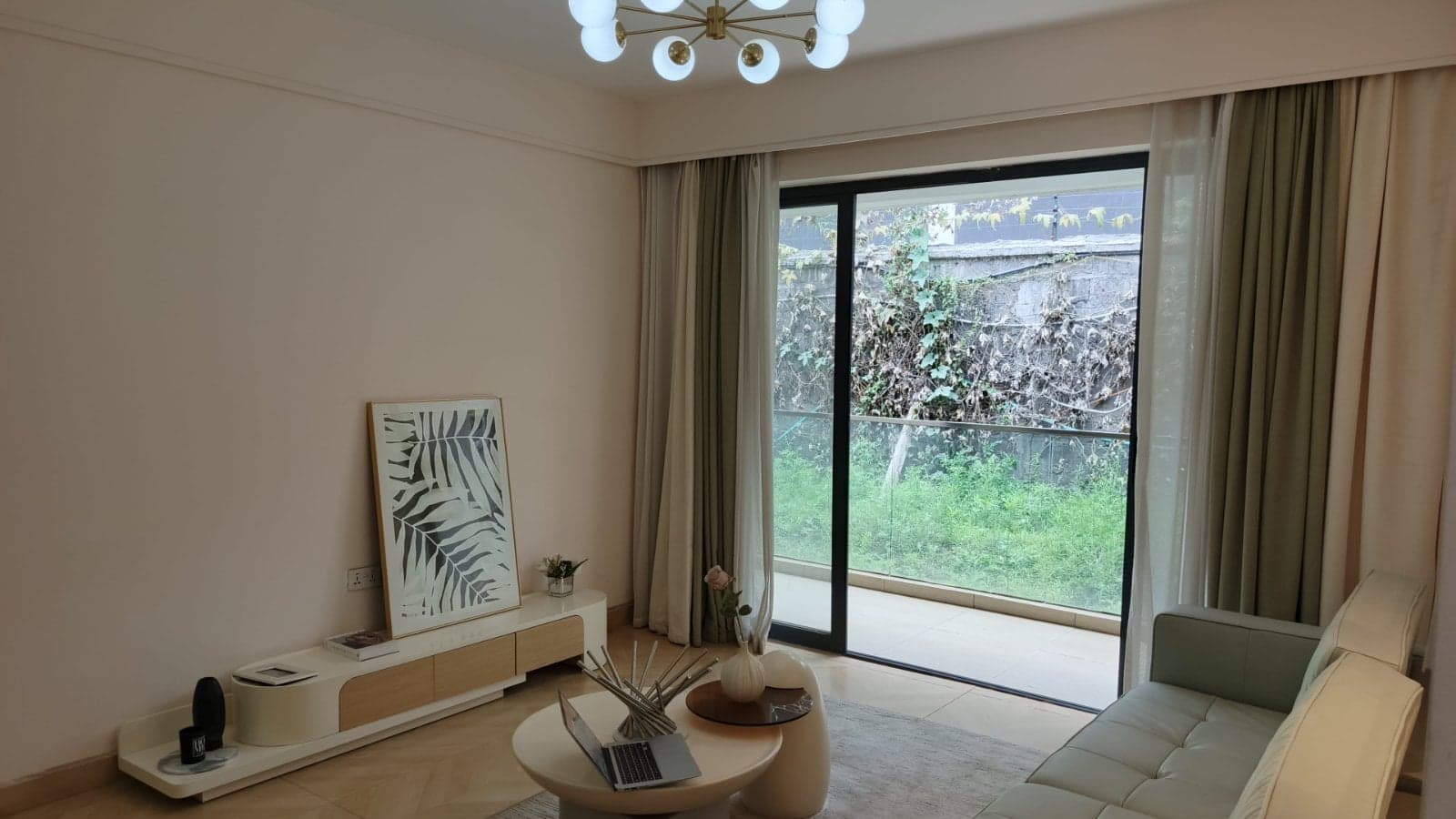 Property - Image 8