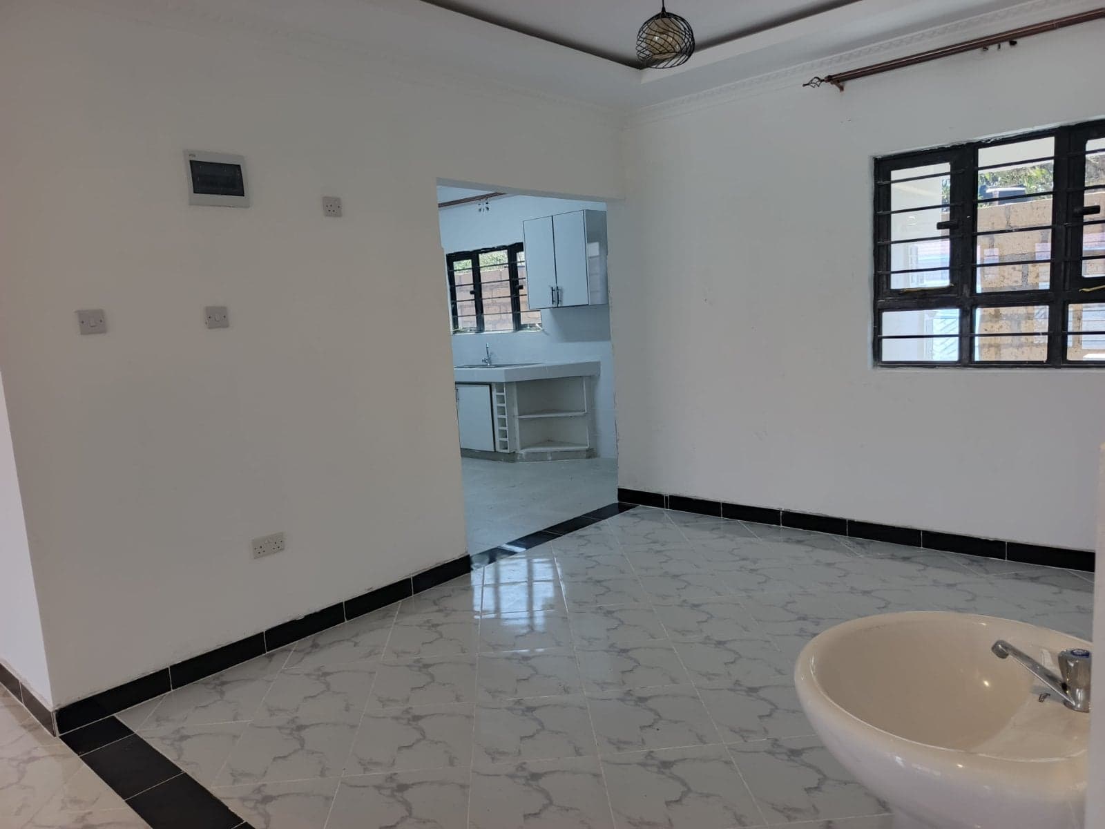 Property - Image 11