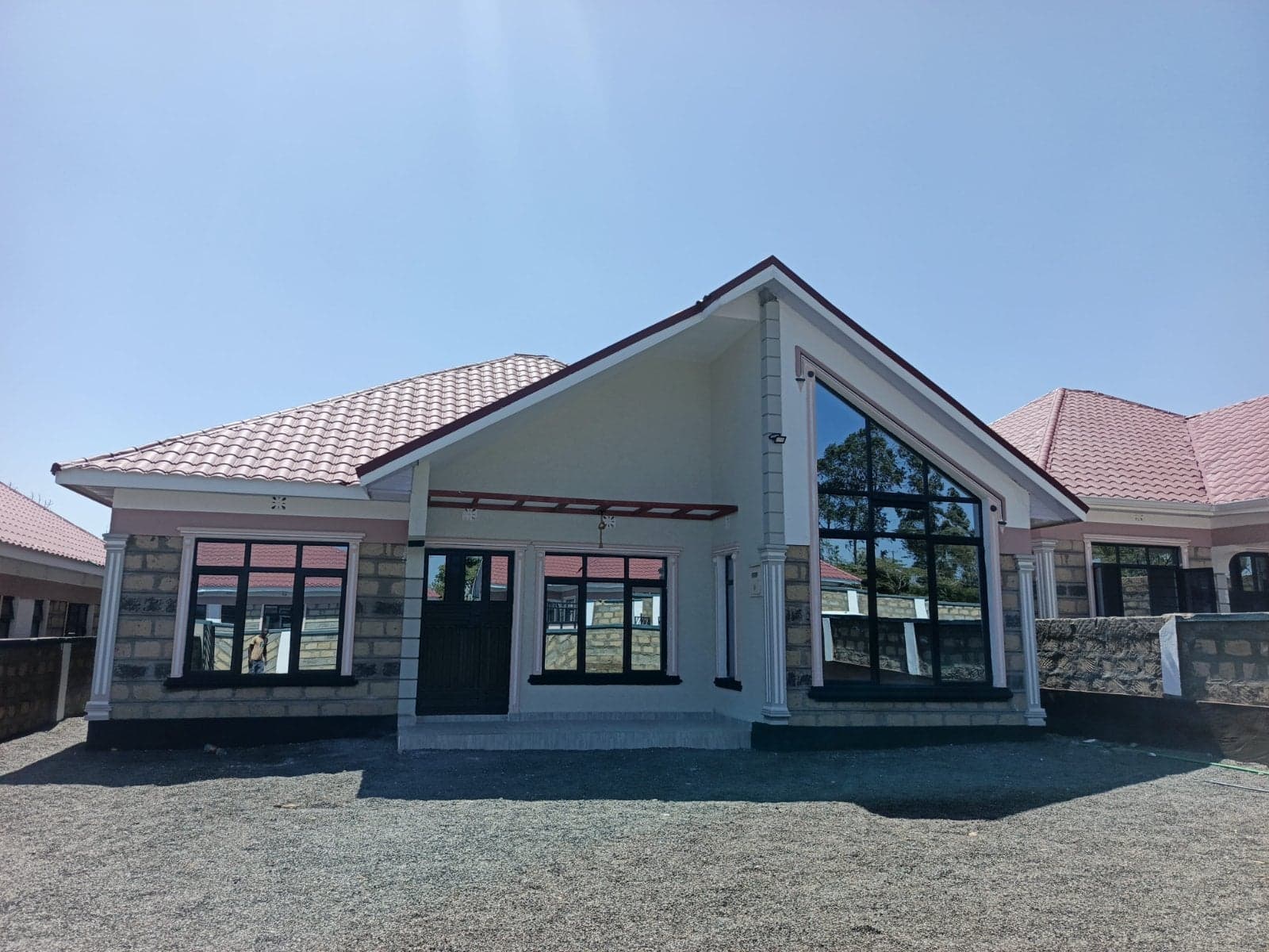 Property - Image 12