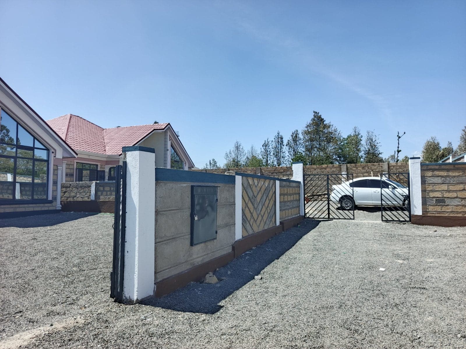 Property - Image 17