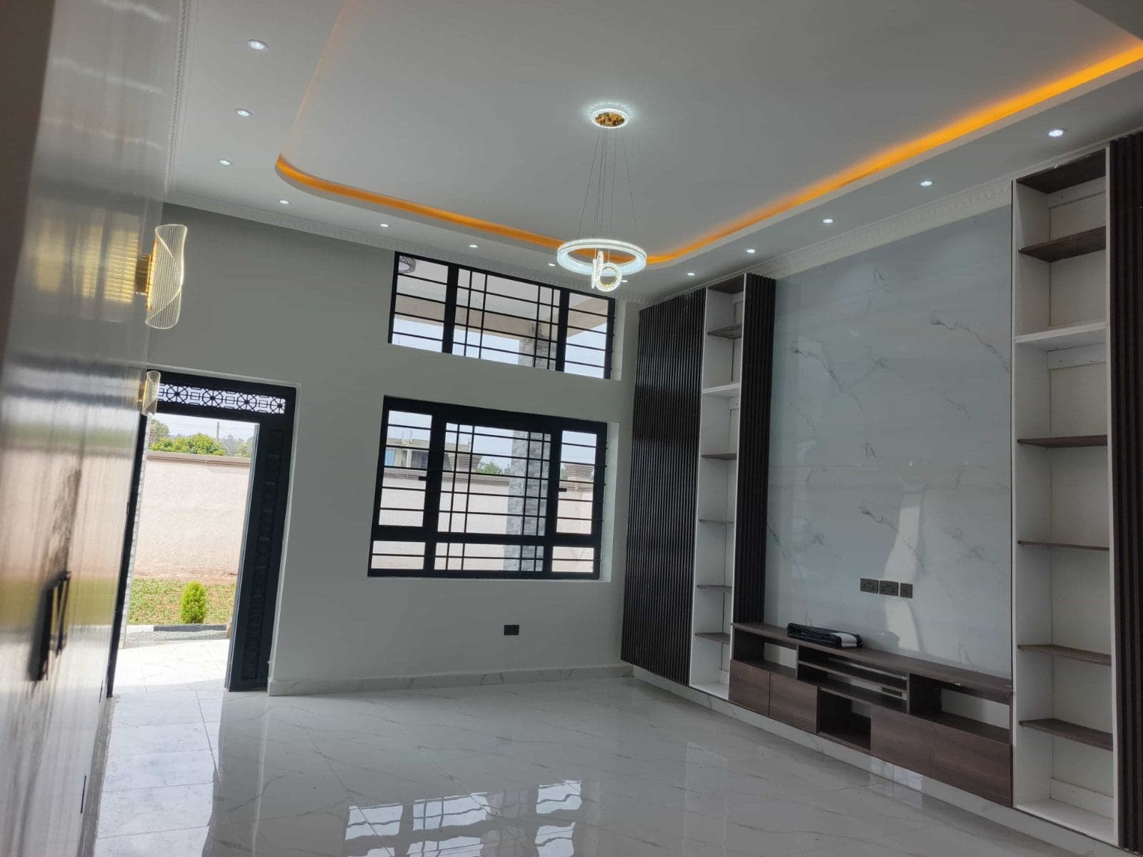 Property - Image 19