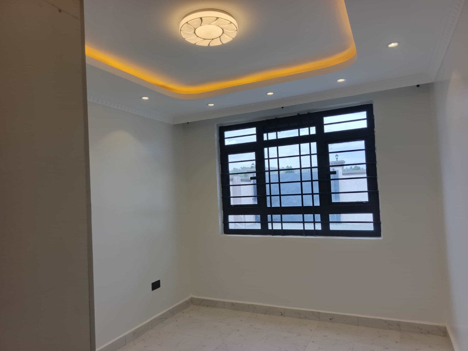 Property - Image 9