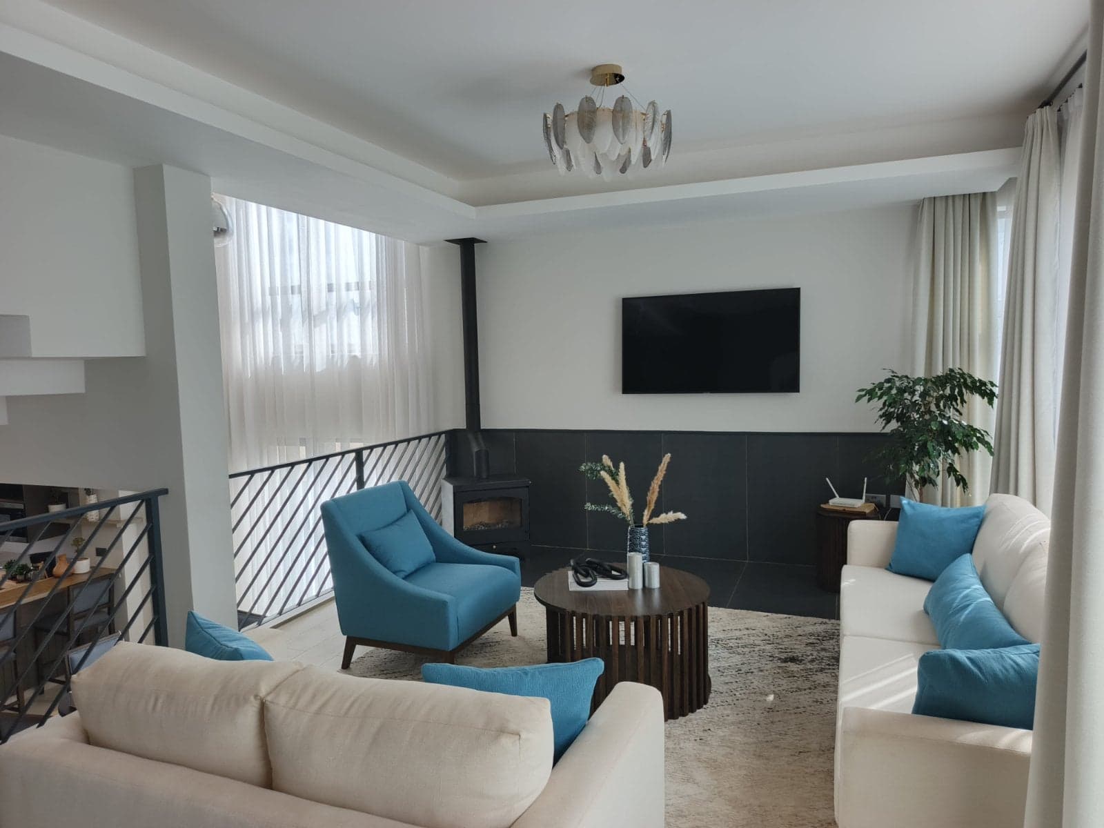 Property - Image 10
