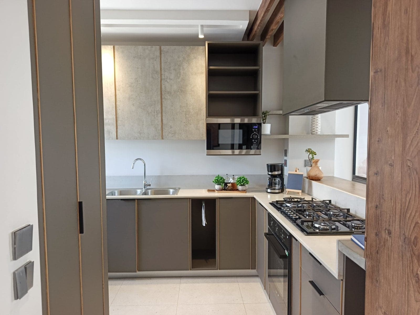 Property - Image 14