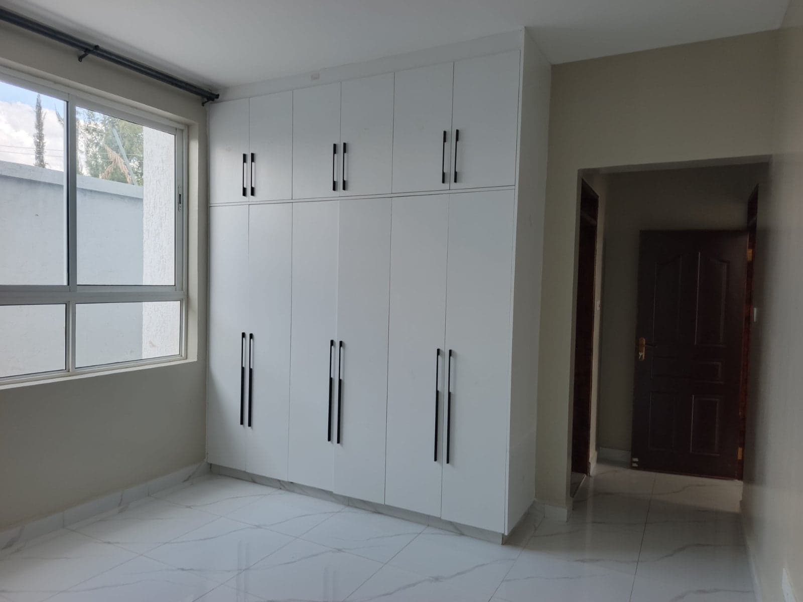Property - Image 7