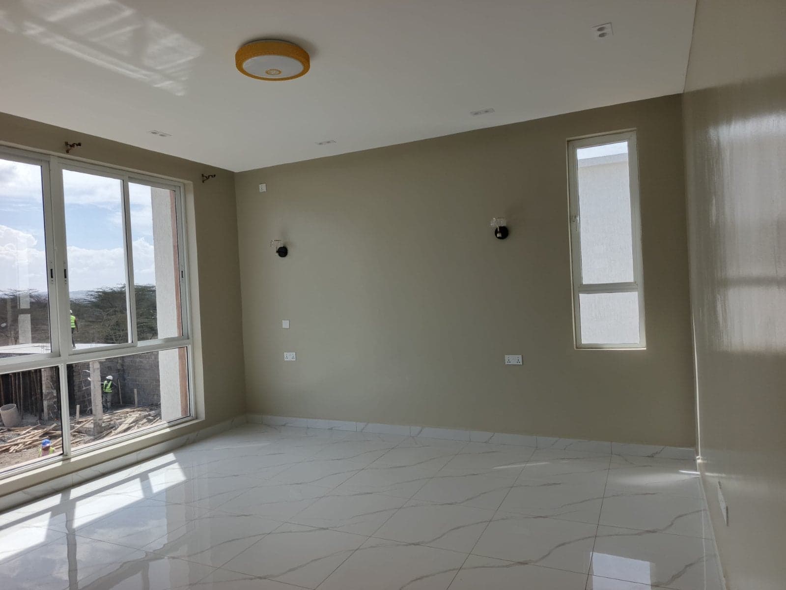 Property - Image 11