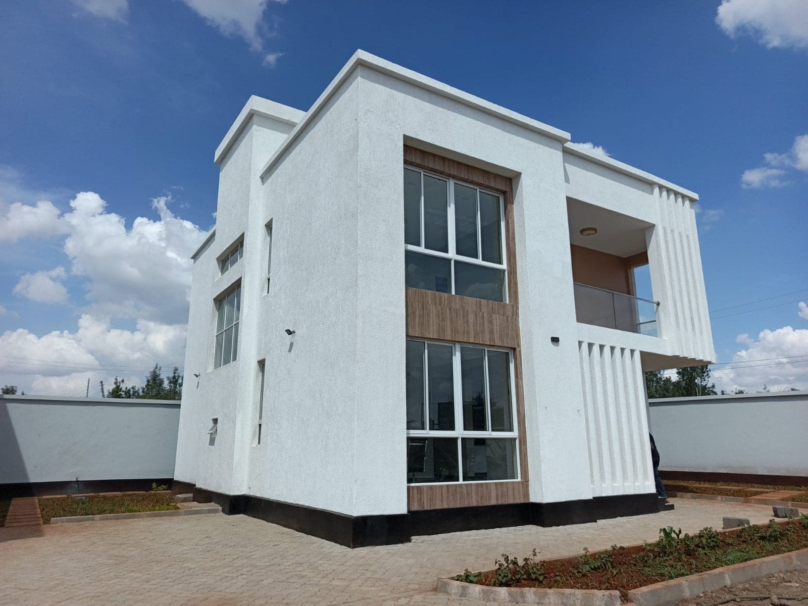 Property - Image 10