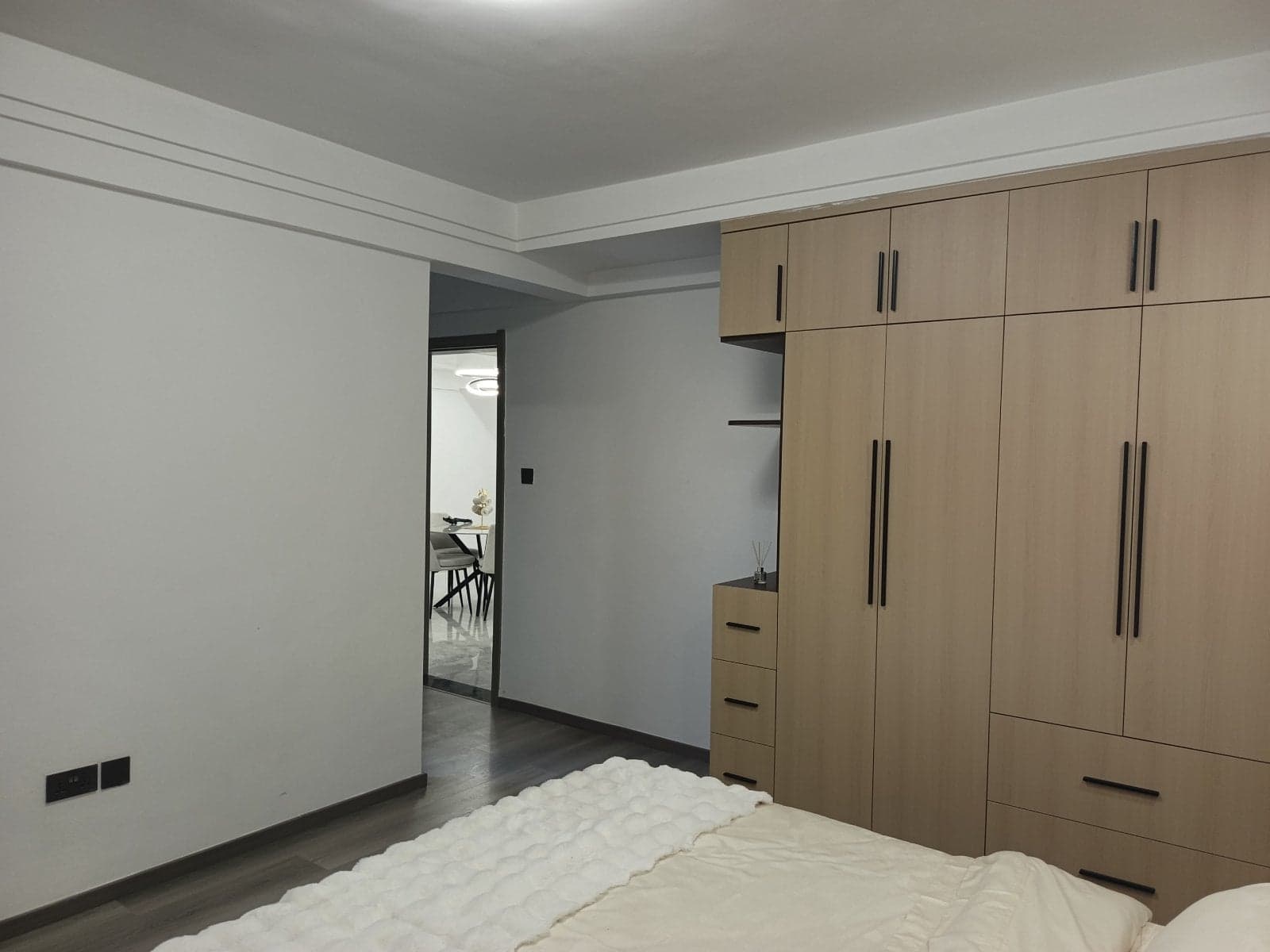 Property - Image 10