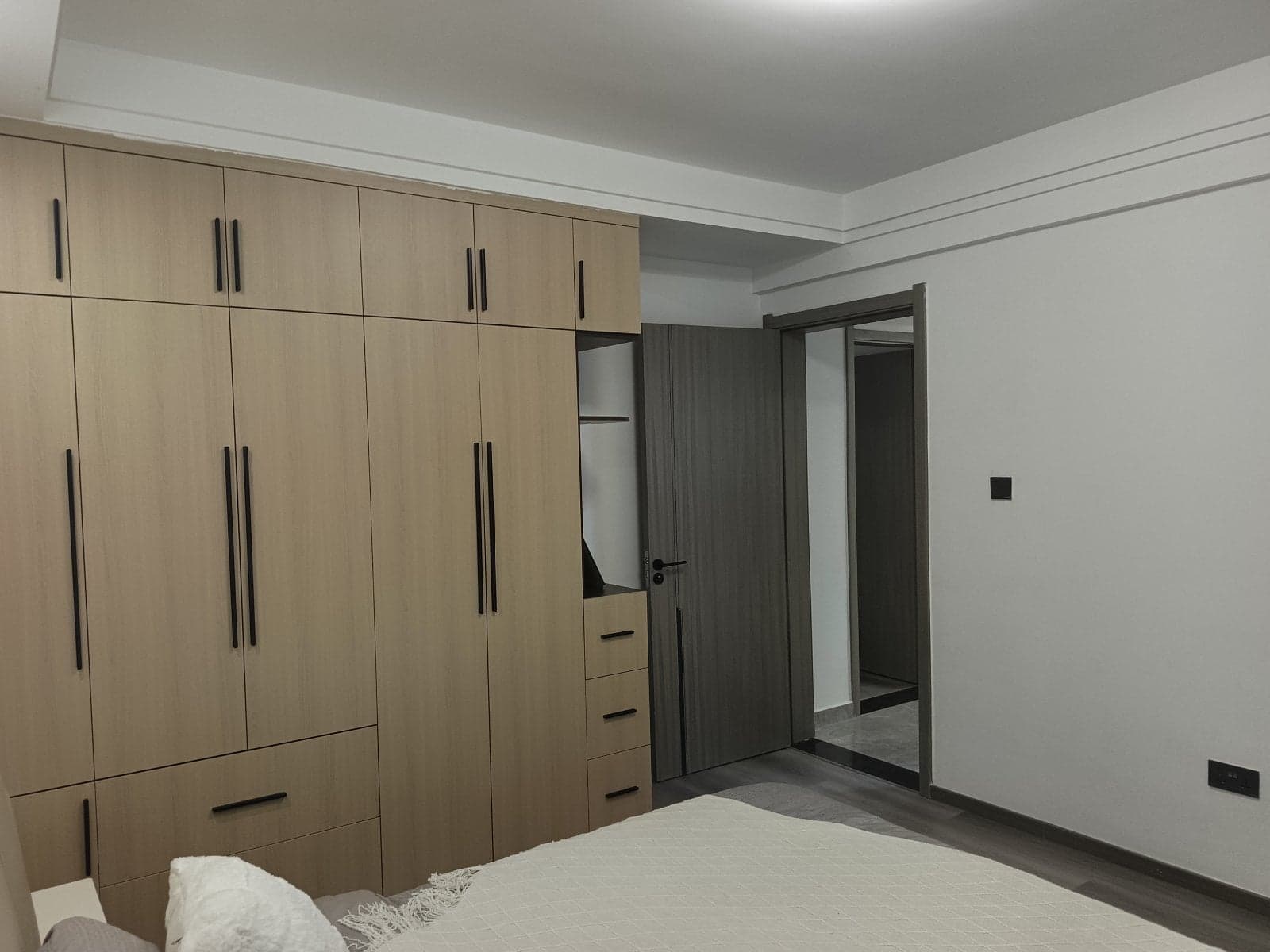 Property - Image 9