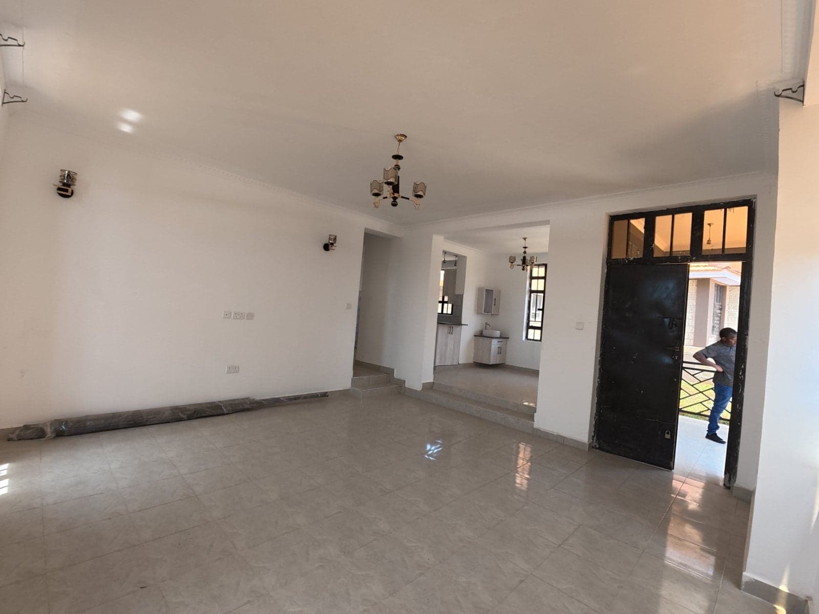 Property - Image 9