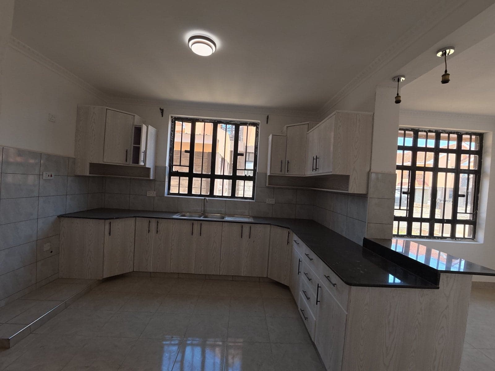 Property - Image 3