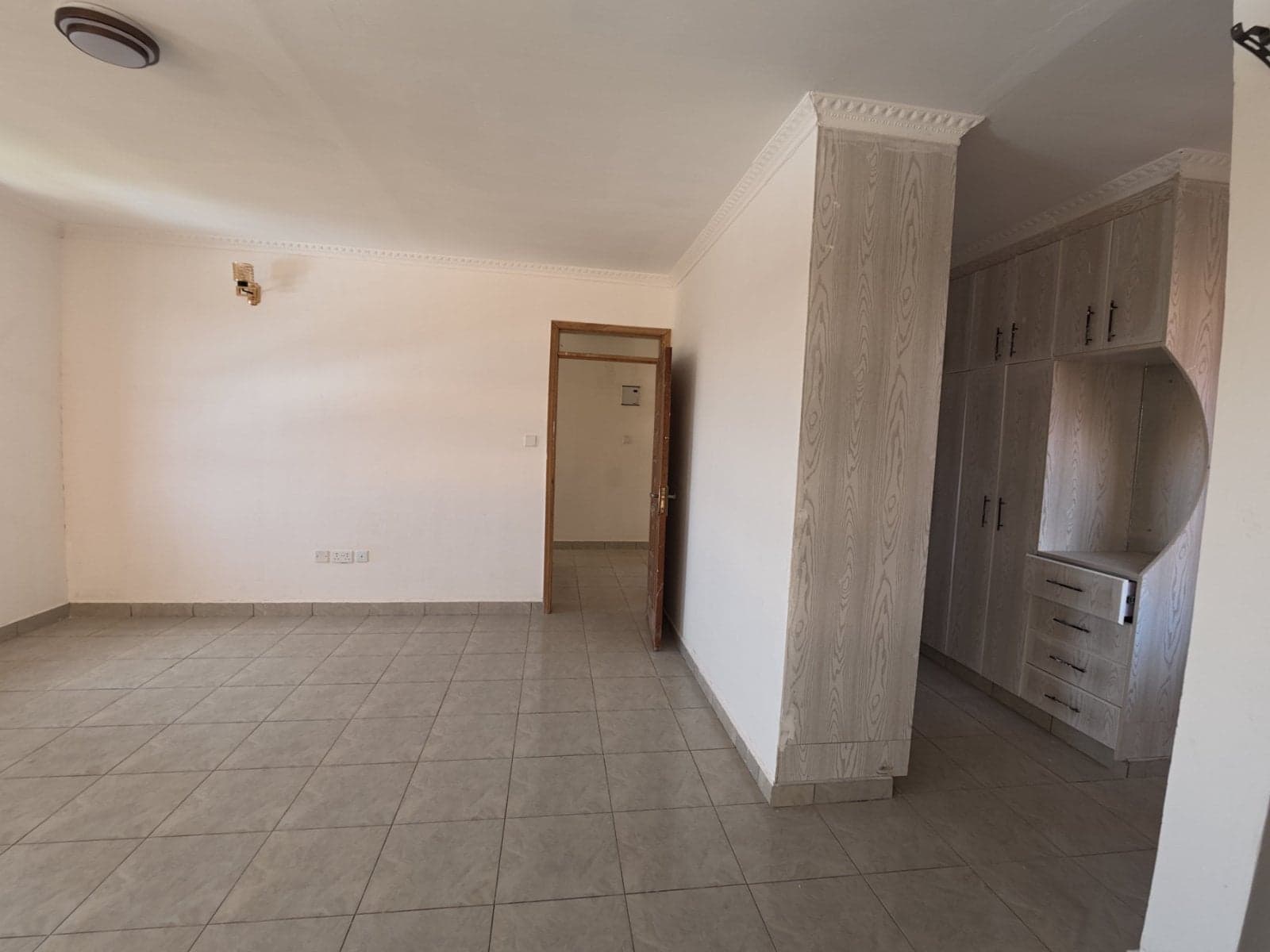 Property - Image 13